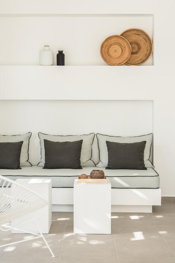 Eneos Kythnos Beach Villas-Executive And Premium Villas ภายนอก รูปภาพ