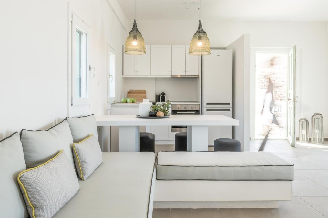 Eneos Kythnos Beach Villas-Executive And Premium Villas ภายนอก รูปภาพ