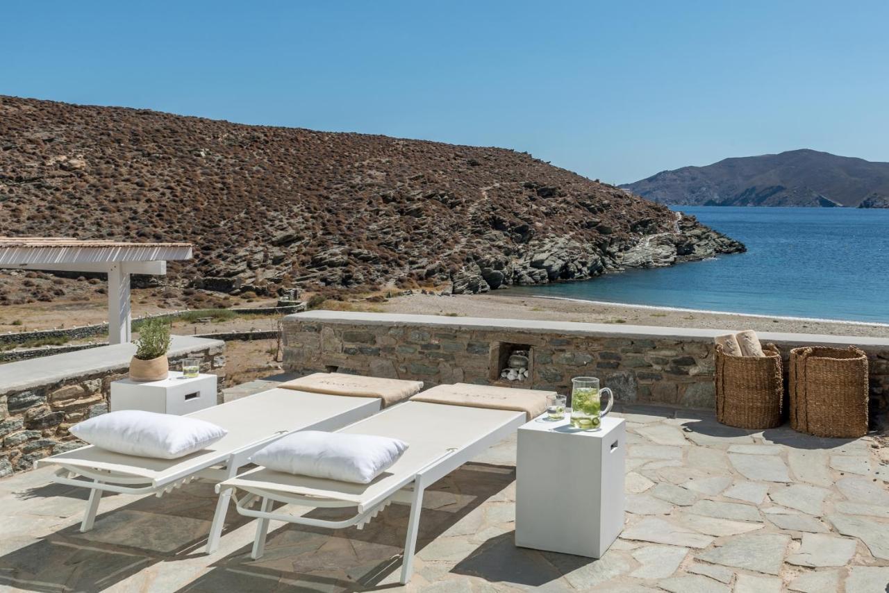 Eneos Kythnos Beach Villas-Executive And Premium Villas ภายนอก รูปภาพ