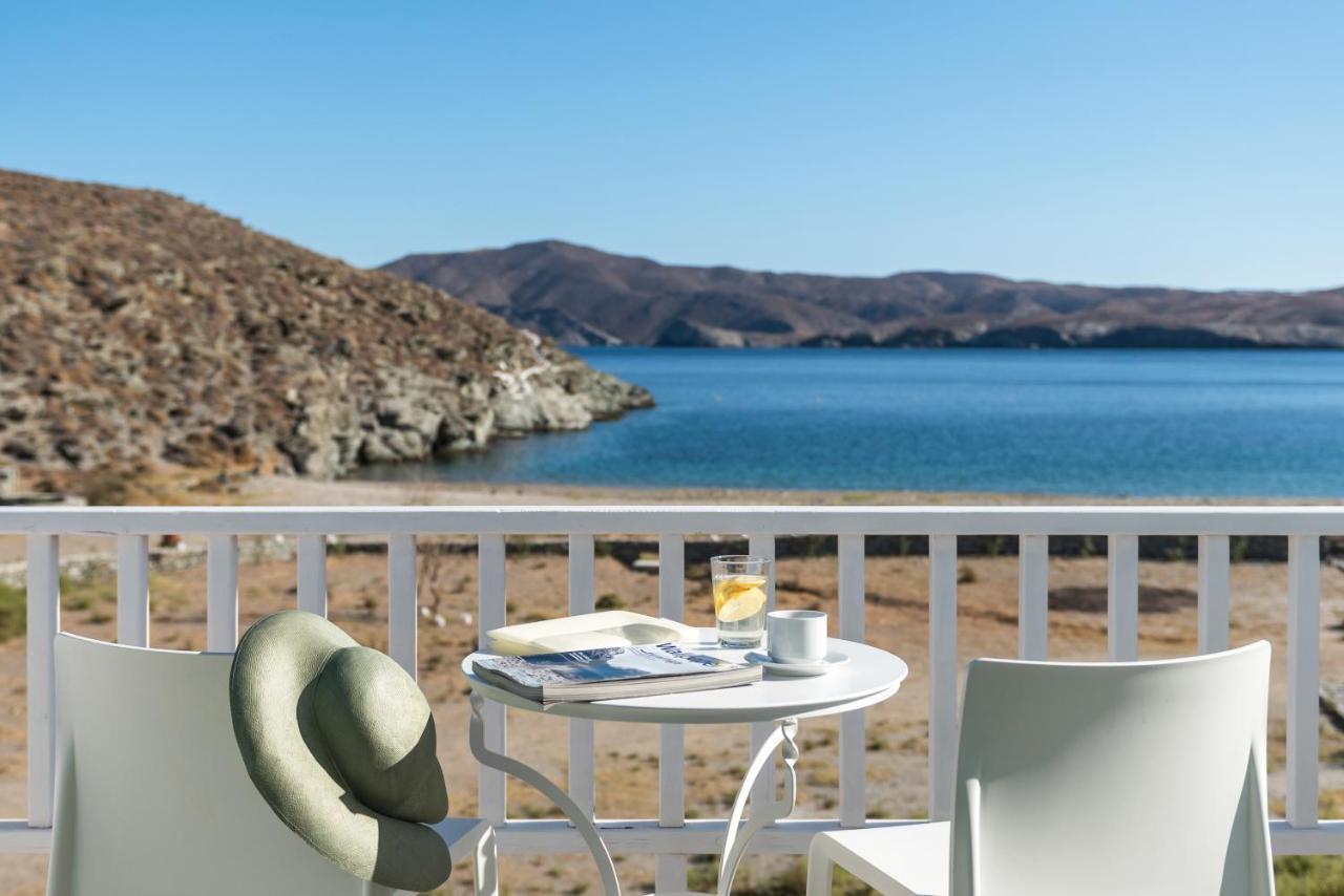 Eneos Kythnos Beach Villas-Executive And Premium Villas ภายนอก รูปภาพ