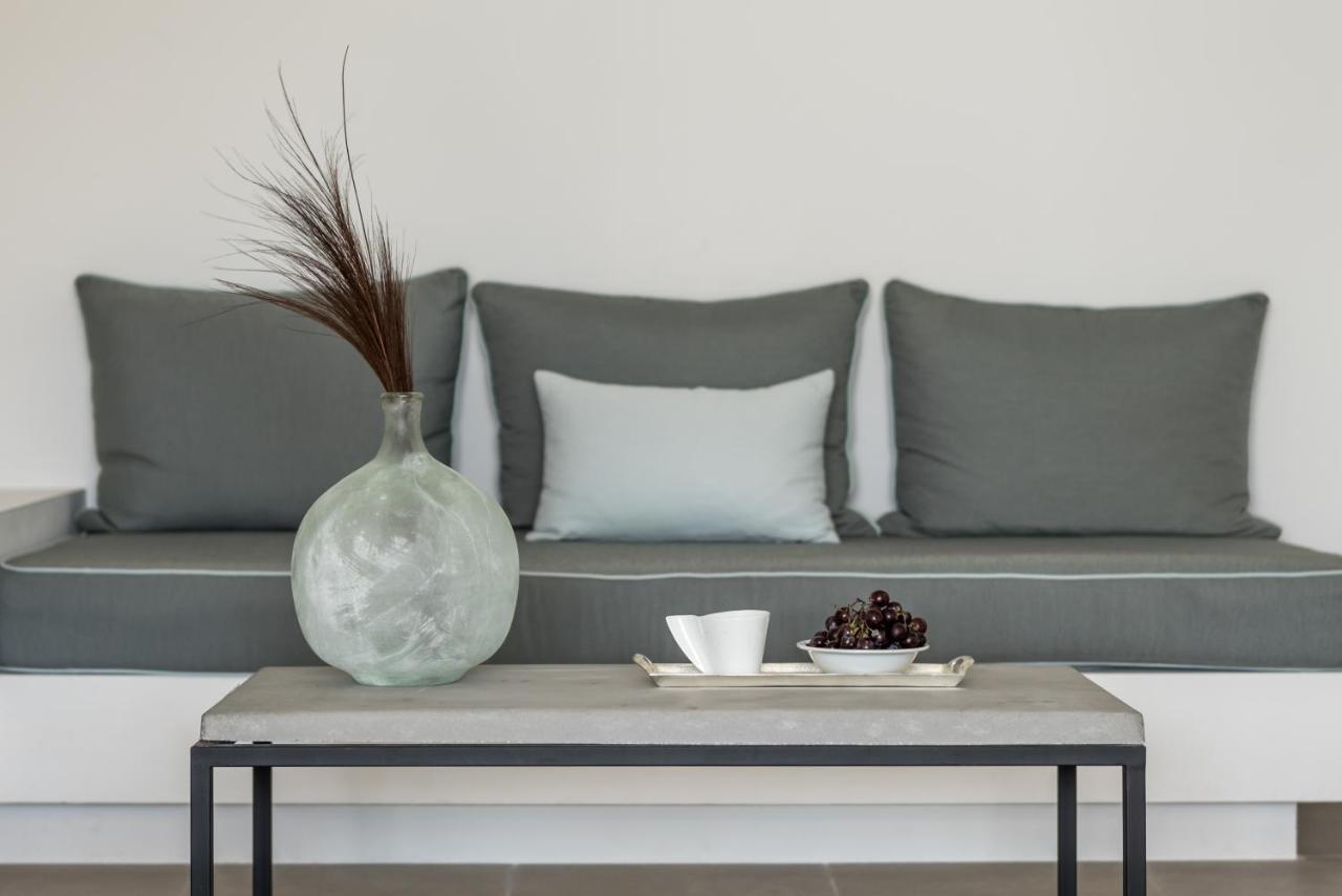 Eneos Kythnos Beach Villas-Executive And Premium Villas ภายนอก รูปภาพ