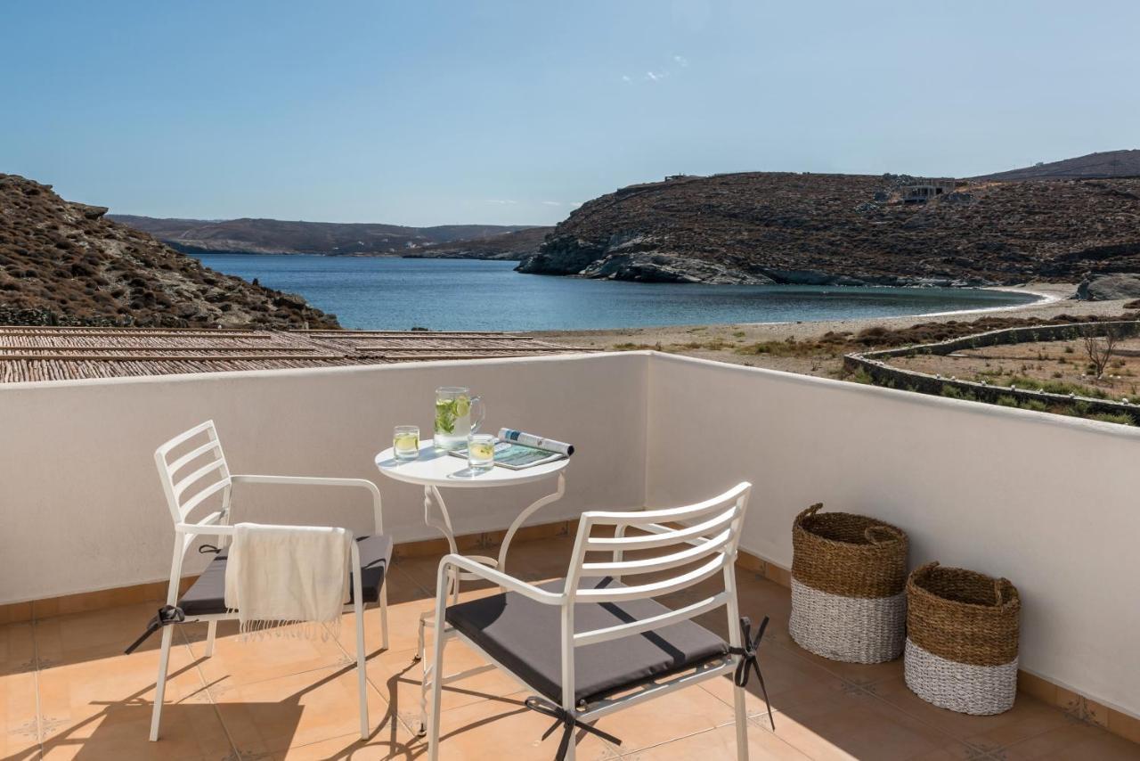 Eneos Kythnos Beach Villas-Executive And Premium Villas ภายนอก รูปภาพ